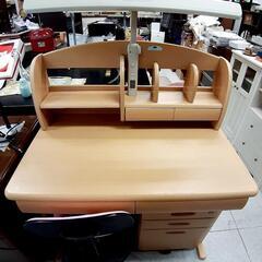 キレイな 学習机 入荷しました！ お店まで取りに来てくださいね！