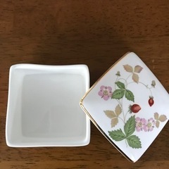 ウェッジウッドの小物の画像