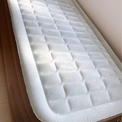 INTEX 電動エアーベッド　収納バッグ付きの画像