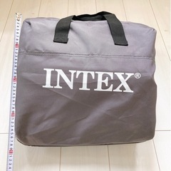 INTEX 電動エアーベッド　収納バッグ付きの画像