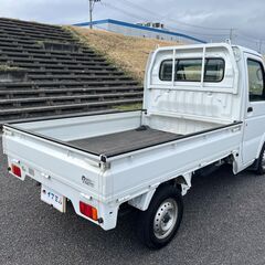 【コミコミ価格】軽トラック　スズキ　キャリィトラック　グレード：KC　エアコン　パワステ　４WD　マニュアル　車検2年付き　4765の画像