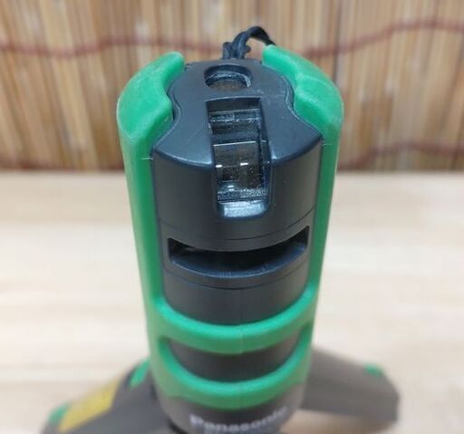 パナソニック レーザー墨出器 BTL1100G 墨出し名人ケータイ壁十文字 ケース付き Panasonic☆ PayPay(ペイペイ)