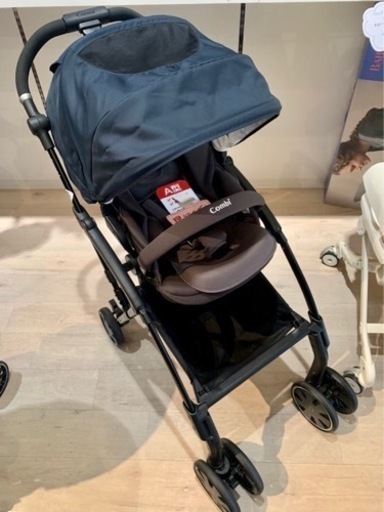 ■店頭引取限定■美品☆コンビ　現行モデルベビーカー　Atto♫定価66000円