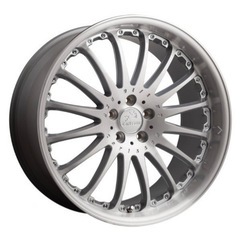 総額30万超え　カールソン 1/16 RSR ブリジストンタイヤ付き　4本