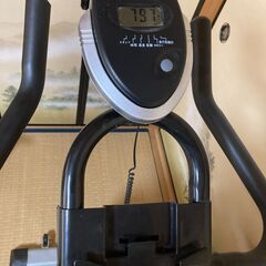 屋内運動用スピンバイクの画像