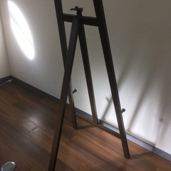 イーゼル　撮影使用のみ（新古品）の画像