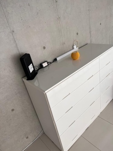 木製のドレッサー