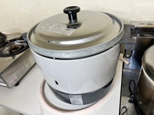 値下げ中！業務用リンナイガス炊飯器※3ヶ月のみ使用※RR-300C