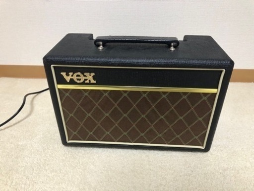 ほぼ新品、無使用！初心者セット！fenderエレキギター、アンプ、ケーブル