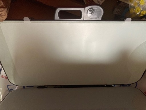 ズボンプレッサー　東芝 ズボンプレッサー　シルバーTOSHIBA　ヨコ型 HIP-L36-S