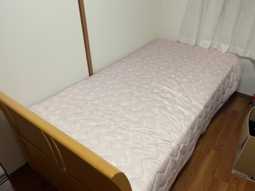 シングルベッド