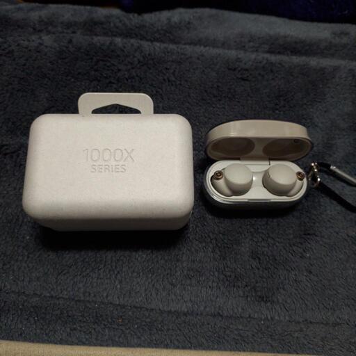 SONY　WF-1000XM4　保証あり