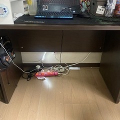 パソコンデーブル