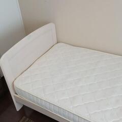 シングルベッド