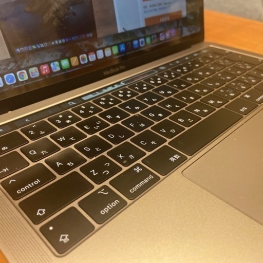 MacBook Pro i5 256GB 13インチ（2019モデル）