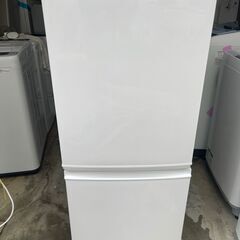 当日配送も可能です■都内近郊無料で配送、設置いたします■SHARP 冷蔵庫  SJ-D14A-W 2015年製■SHA11A