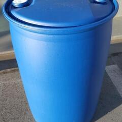 無料 ポリ製ドラム缶 空容器220L 5個あります