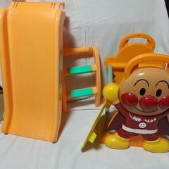 アンパンマン　滑り台の画像