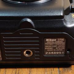 ニコン D700 フルサイズ 一眼レフカメラ Nikon 2オーナー品 美品 80サイズ 引き取り可

の画像
