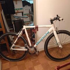 Bianchiのロードバイクです。