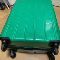 大型スーツケース　汚れありの画像