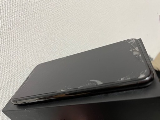 iPhone11pro max 超美品　SIMフリー