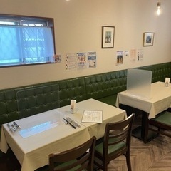 ホール・キッチンスタッフ急募！　時給￥1000～　食事付き　正社員も同時募集の画像