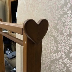 【決定】【中古品】ハート型 木製ハンガーラックの画像