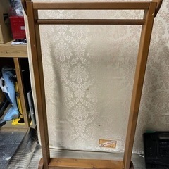 【決定】【中古品】ハート型 木製ハンガーラック