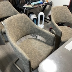 ダイニングチェアの画像