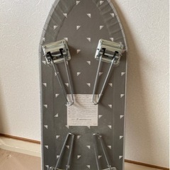 アイロン台　(一応使えるアイロンも必要でしたらおつけします)の画像