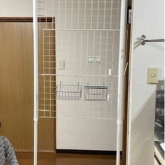 取引中　つっぱり式ラック