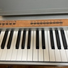 電子ピアノ