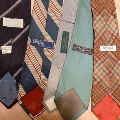 ネクタイまとめて28本とイケアのネクタイハンガー 就活生新社会人の画像