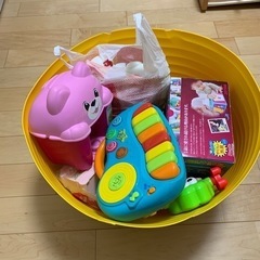 おもちゃ　大量　まとめて　子供　赤ちゃん　やりたい放題の画像