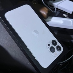 iPhone13proマックス箱のみ　と付属品の画像