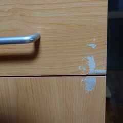 食器入れや本、靴など収納に便利ですの画像