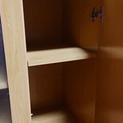 食器入れや本、靴など収納に便利ですの画像