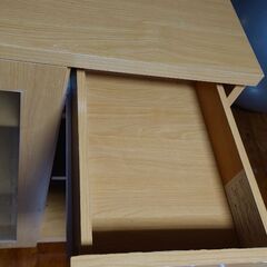 食器入れや本、靴など収納に便利ですの画像