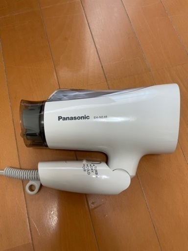 値下げしました！Panasonic ドライヤー　EH-NE48（ホワイト）2016年製