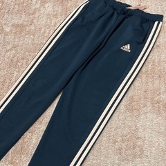 adidas 160ジャージ美品の画像