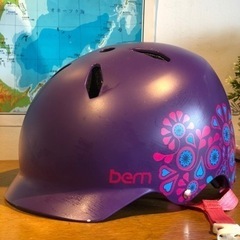 BURNキッズヘルメット