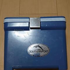 クーラーボックス