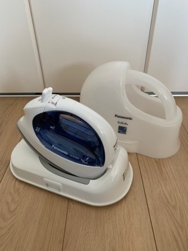 お取引き交渉中【美品】コードレススチームアイロン