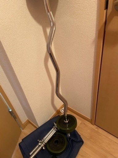 ダンベルとEZバー セット