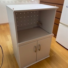 キッチン用棚？コンセント有り、引出し有り