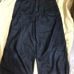 ユニクロ　ワイドパンツ64cm
