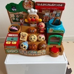 アンパンマン　ジャムおじさんのパン工場