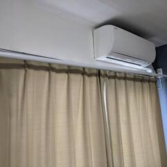 強力突っ張り棒　室内干し