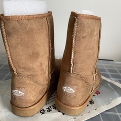 終了　VANS キャメルムートンブーツの画像